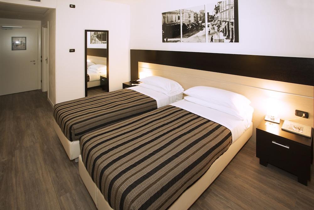 Hotel Carpi Hotel 4*