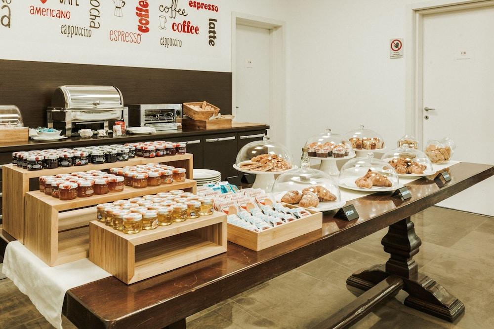 Hotel Carpi Hotel 4*